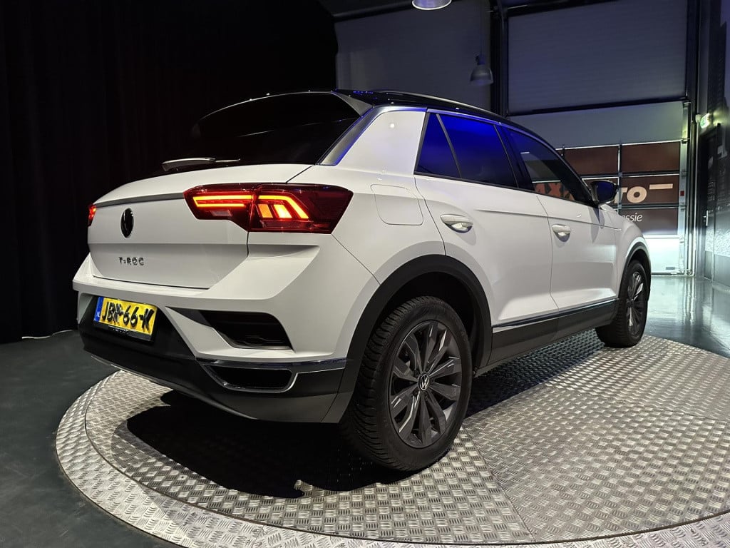 Volkswagen T-roc 1.5 tsi sport *pano*acc*camera*