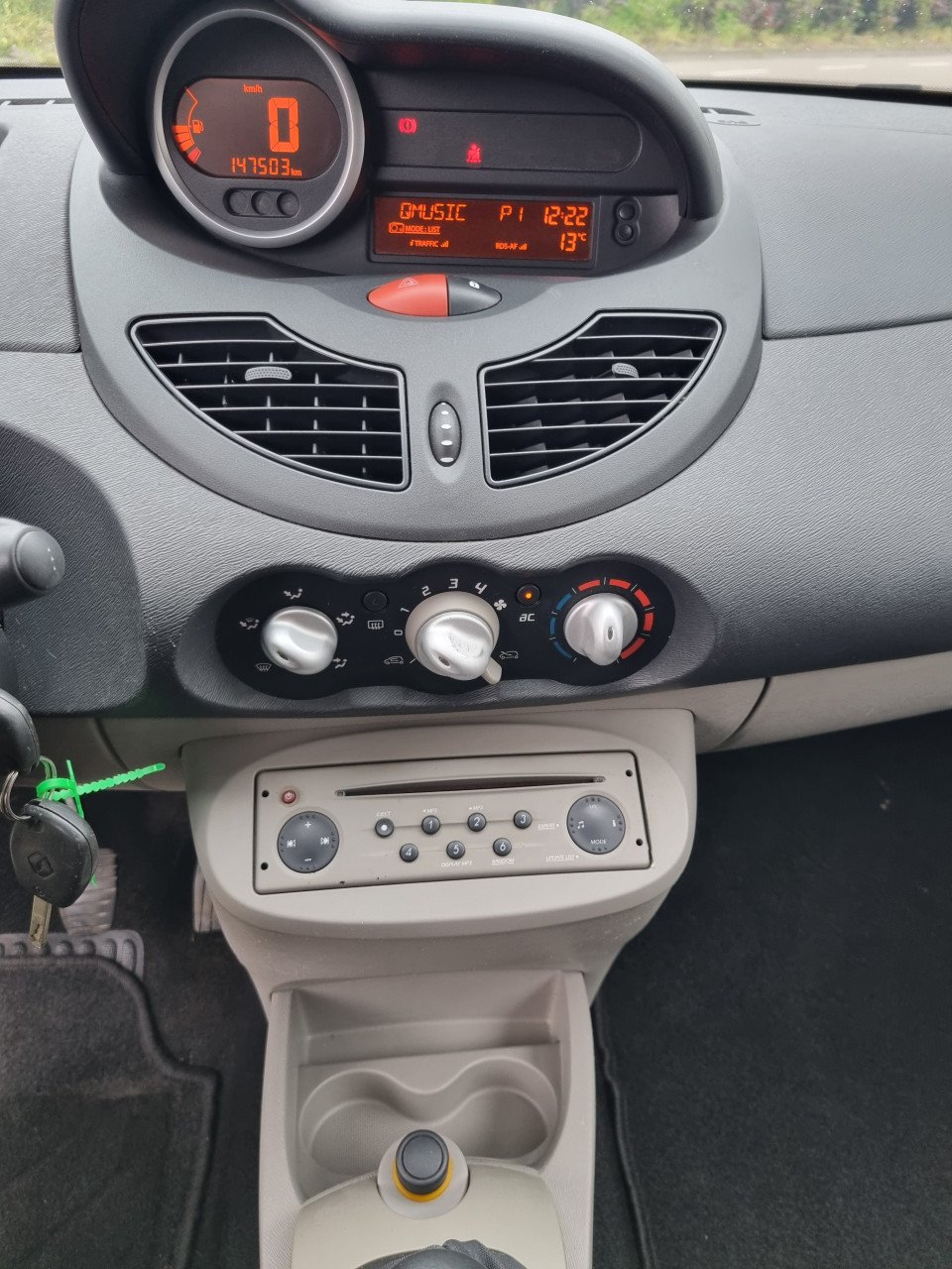 Renault Twingo 1.2- 16V Nokia