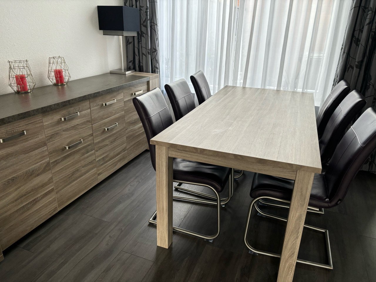 Eettafel met 6 stoelen Henders & Hazel