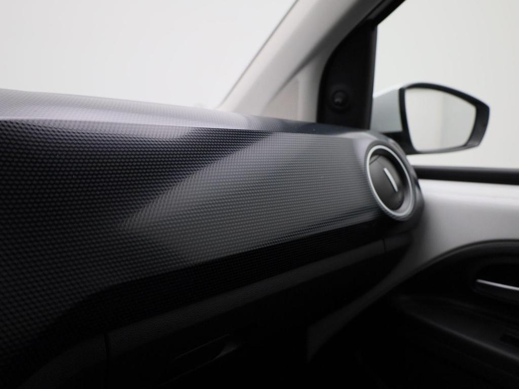 Volkswagen UP! 1.0 | dab | bluetooth | airco | 5-deurs