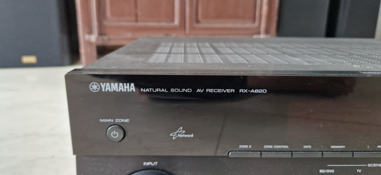Yamaha RX-A820
