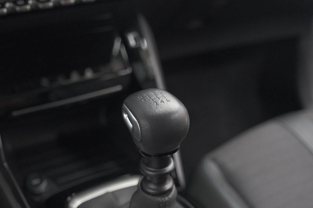 Peugeot 208 puretech 100 allure | adaptieve cruise control | camera | apple