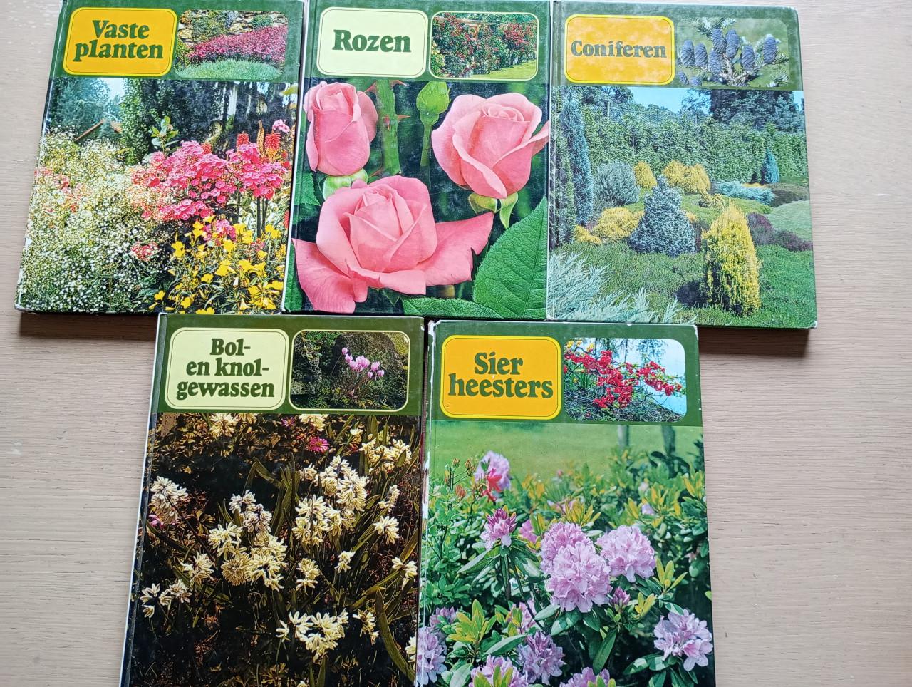 Diverse tuin boeken