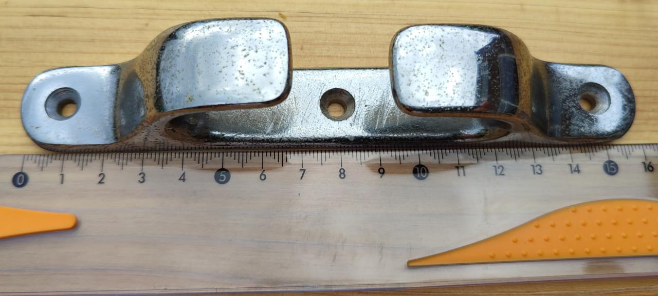 Klamp, waarschijnlijk RVS, geen alu, zie foto's voor meting