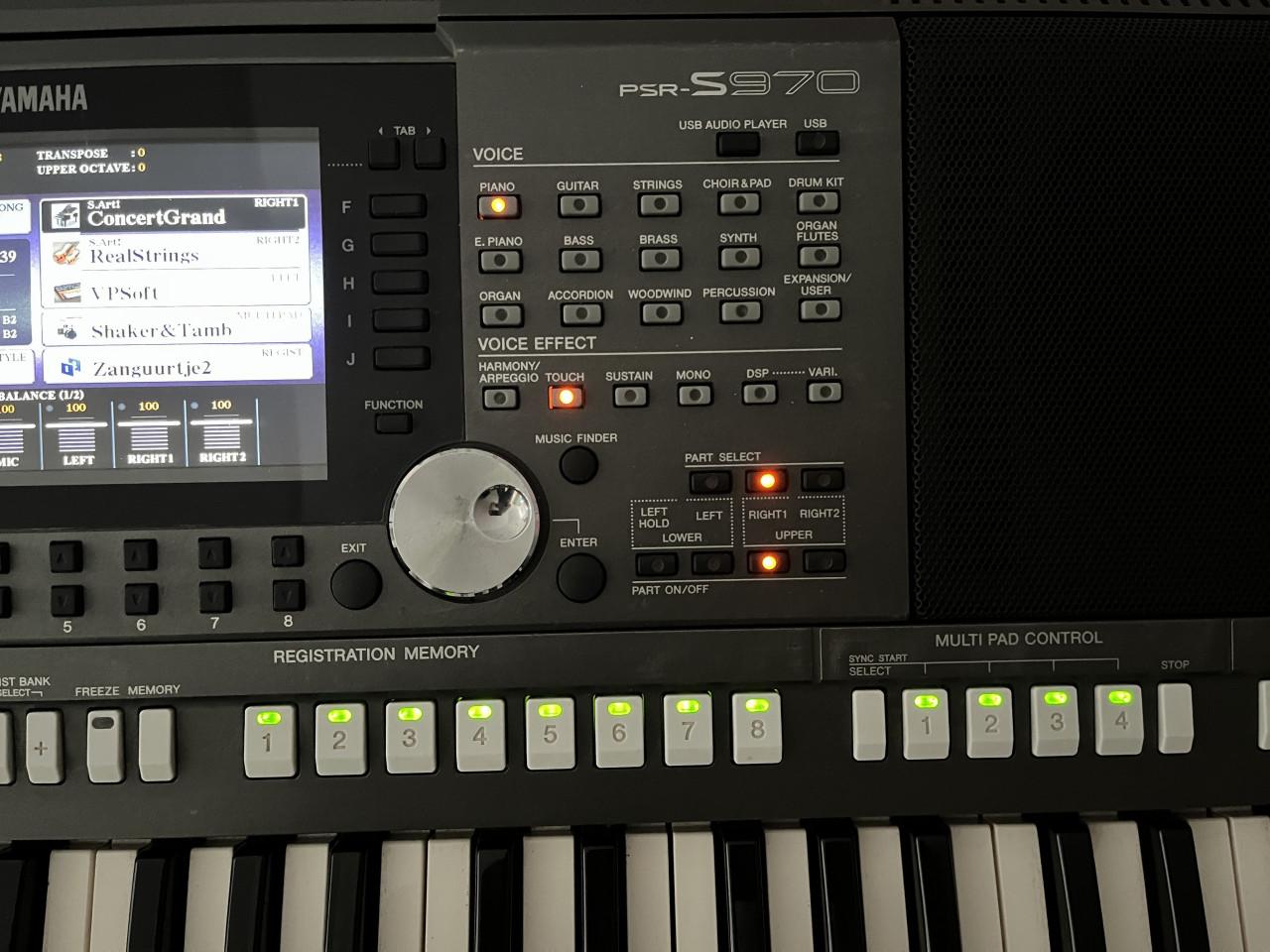 Yamaha PSR-S970 Keyboard