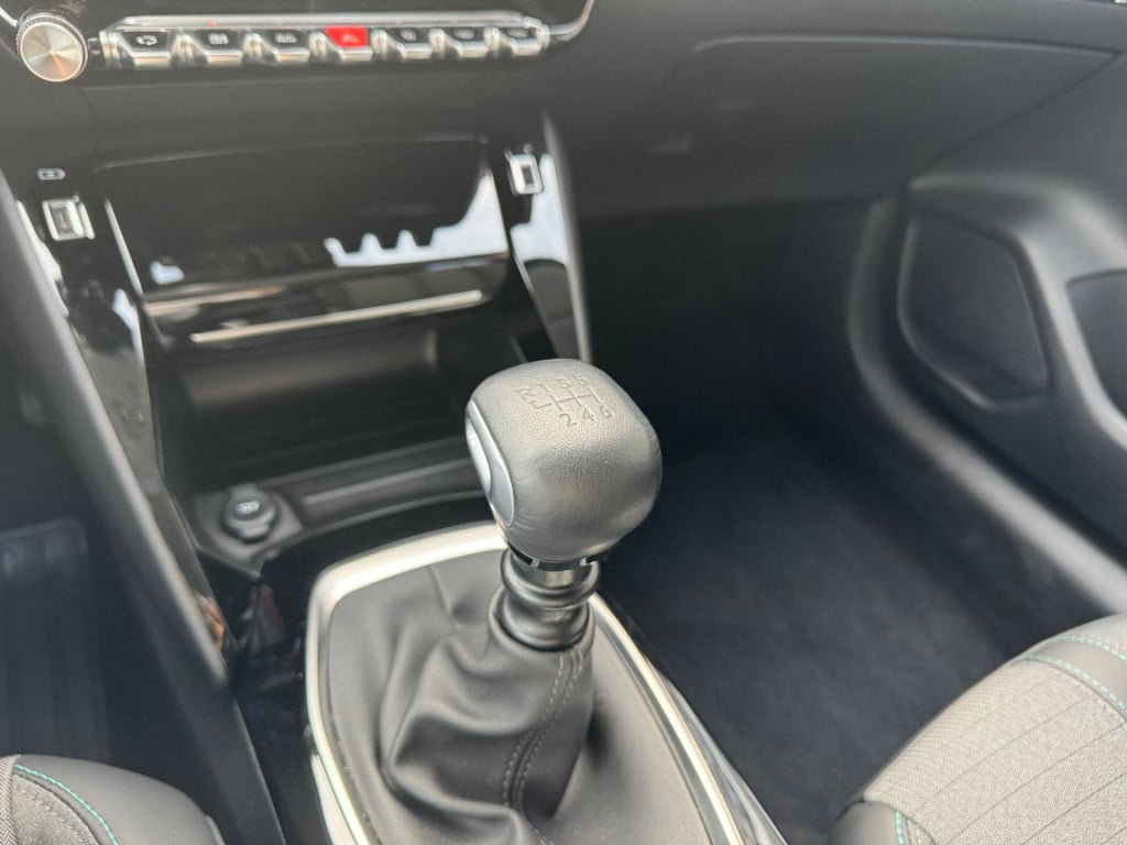 Peugeot 208 1.2 puretech allure