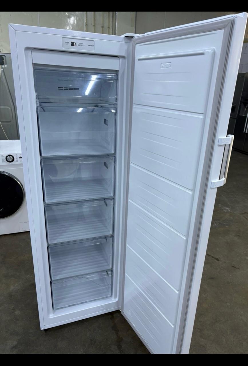 Exquisit vriezer no frost 1.70m