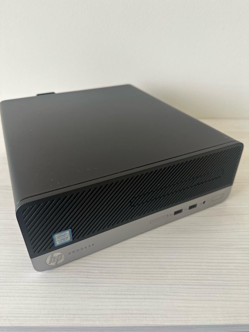 HP ProDesk 400 G6 SFF Core i3. 9de generatie.GEEN KOERIERSDIENSTEN!!!
