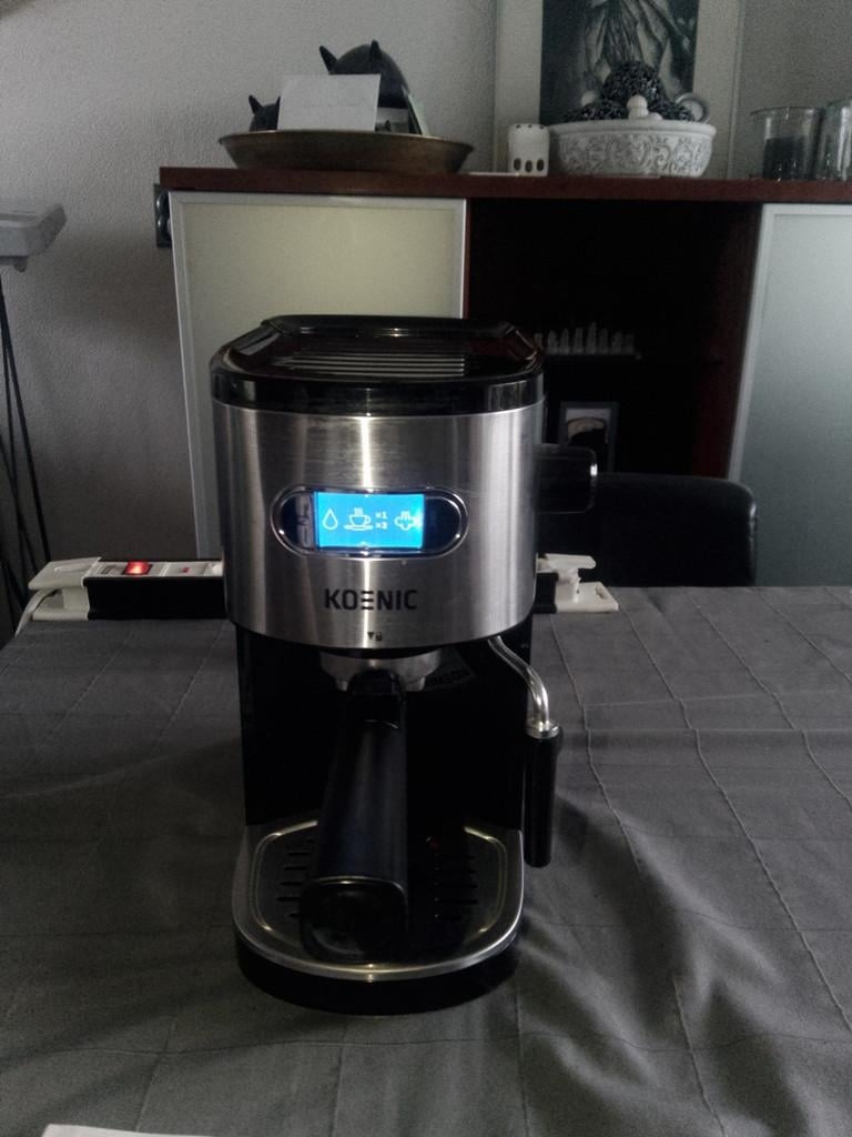KOENIC KEM 2320 M - Semi-automatische espressomachine
