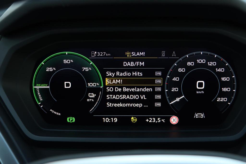 Audi Q4 E-tron 40 launch edition advanced 77 kwh 204pk | soh 95,3%