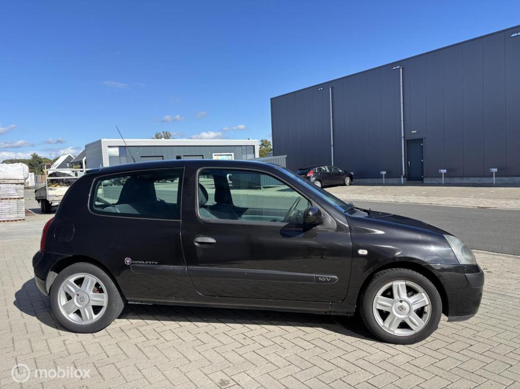 Renault Clio 1.2-16v authentique comfort