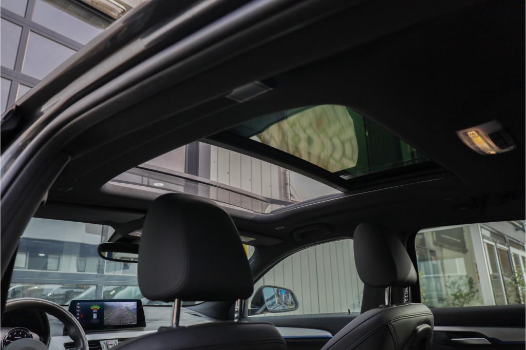BMW X2 xdrive25e m sport pano i 18inch i hud