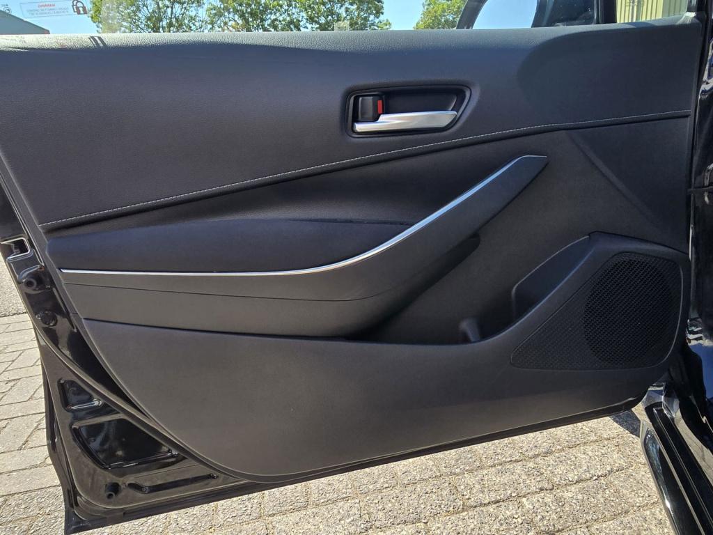 Toyota Corolla Touring Sports 2.0 hybrid dynamic