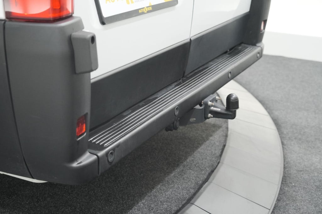 Peugeot Boxer 330 2.2 bluehdi 120 l1h1 premium | trekhaak | camera | betimm