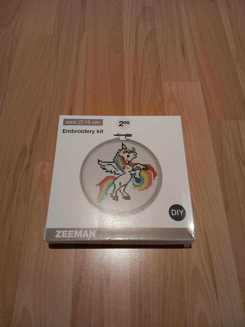 Set speelgoed, puzzel, knuffels, knutsel