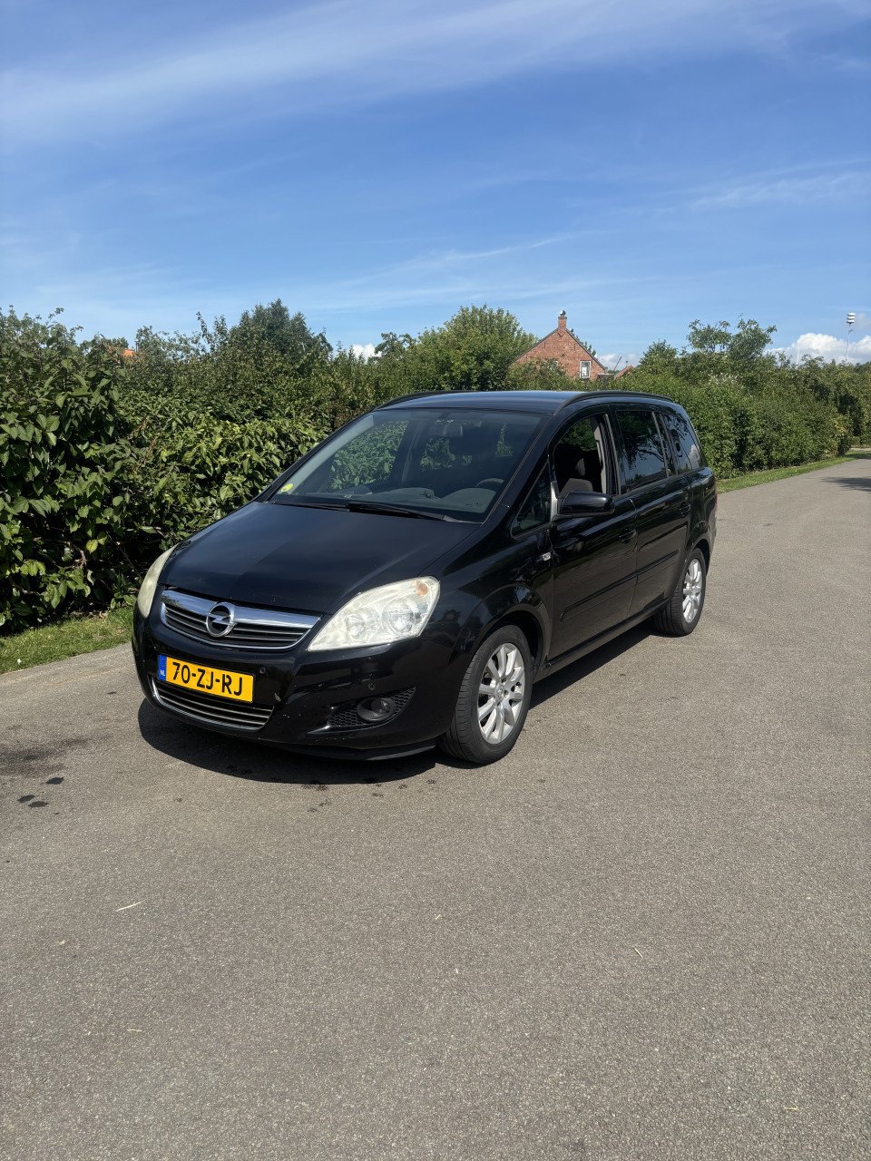 Opel Zafira met apk!