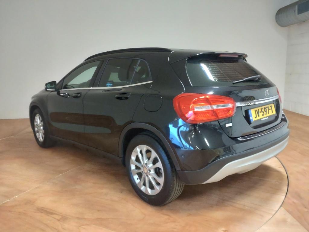 Mercedes-Benz Gla-klasse 180d ambition | automaat