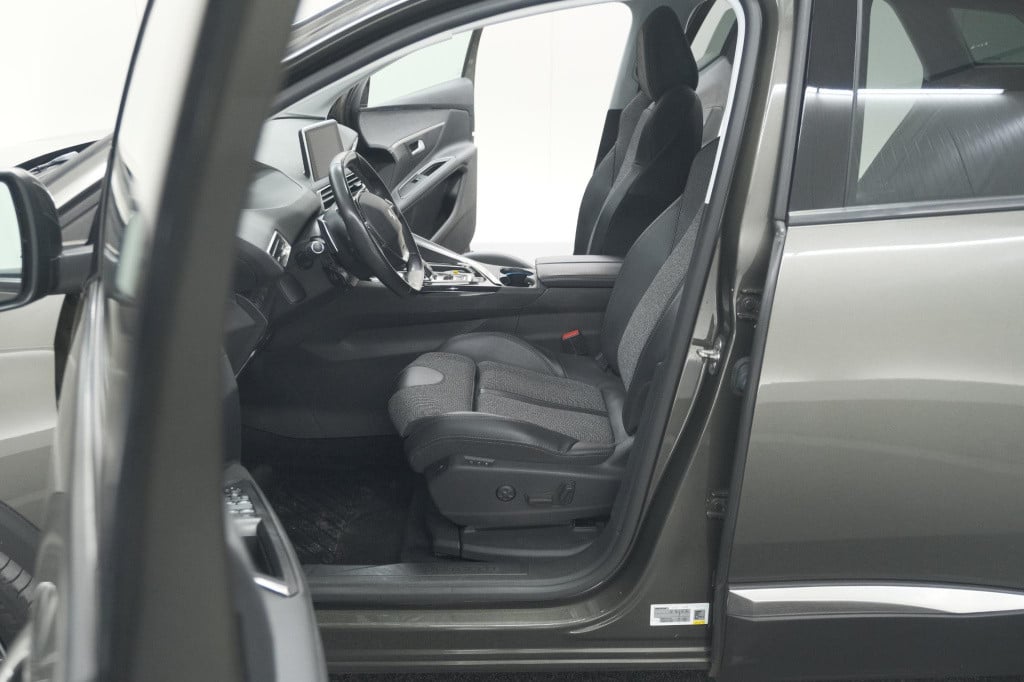 Peugeot 3008 puretech 130 eat8 blue lease premium | camera | elektronische 