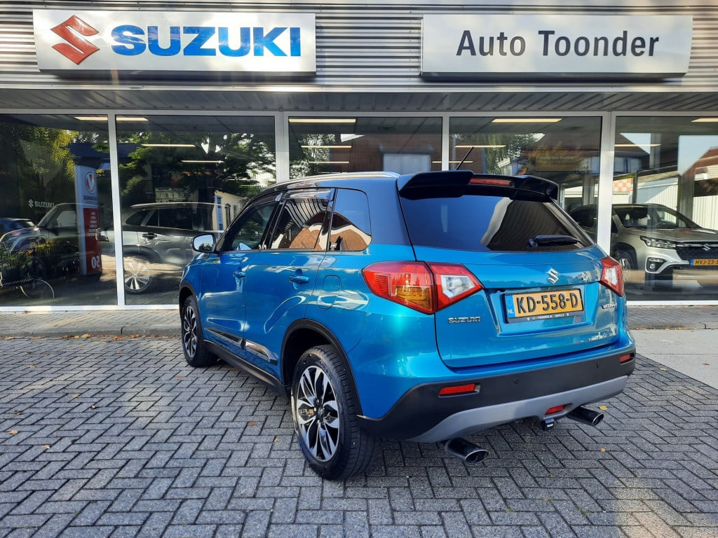 Suzuki Vitara high executive 1.6-120pk/trekhaak/panoramadak