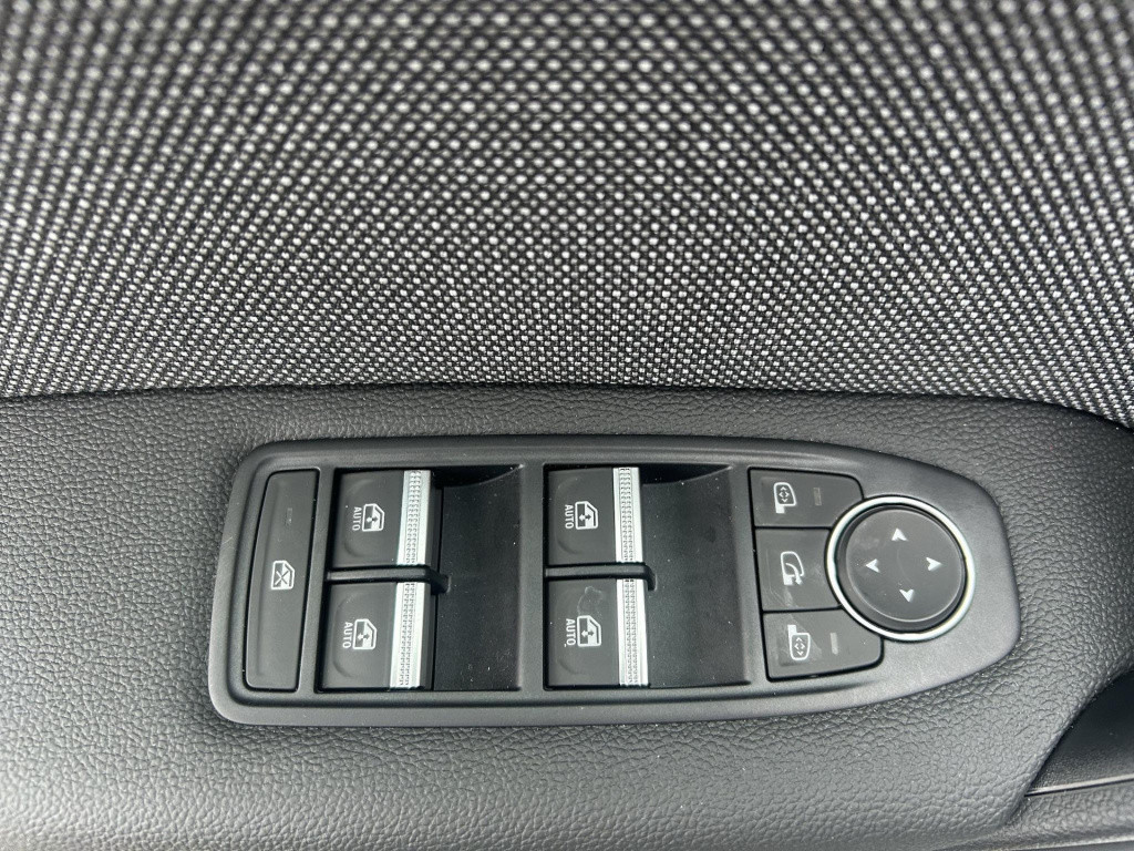 Mitsubishi Asx 1.6 hev at first edition