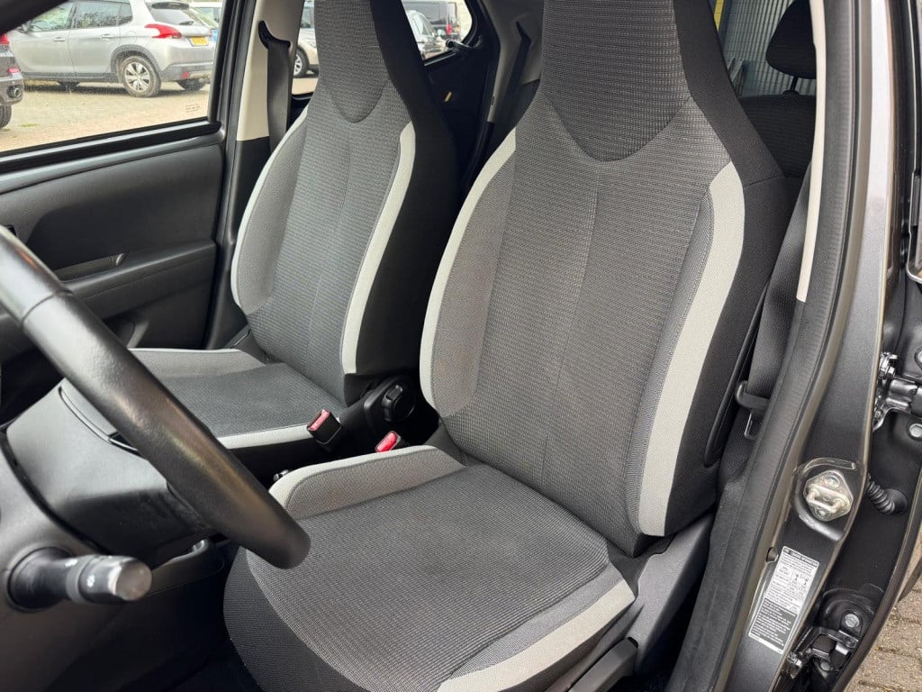 Toyota Aygo 1.0 vvt-i x-fun