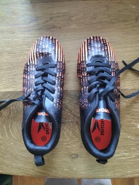 Voetbalschoenen Dutchy maat 34