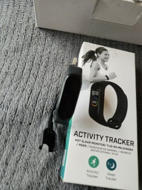 Nog nieuwe Xiaomi Mi Band 4 Activity en Fitness Smartwatch...