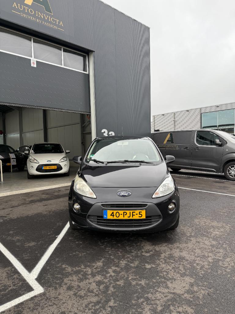 Ford KA 1.2 - titanium - airco