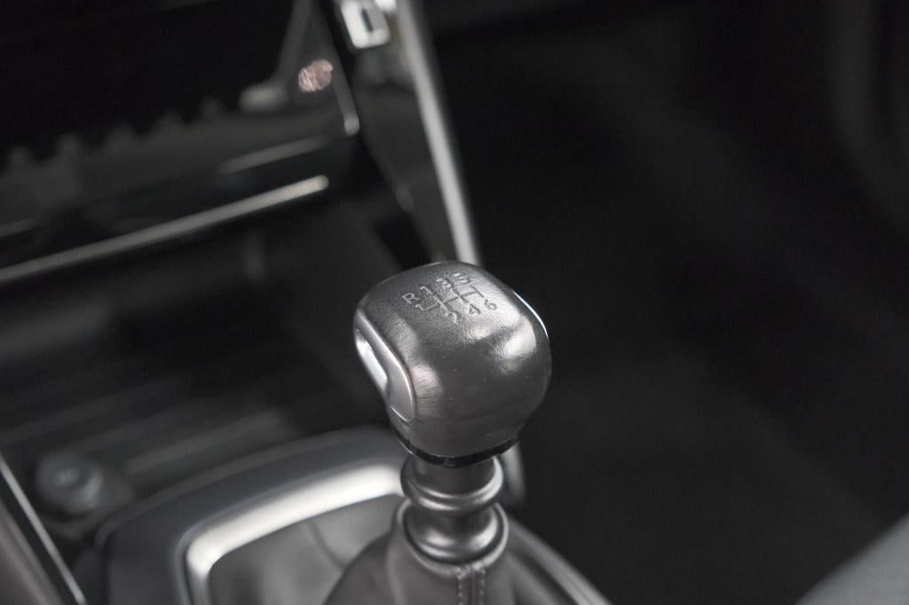 Peugeot 2008 puretech 130 allure | camera | stoelverwarming | apple carplay