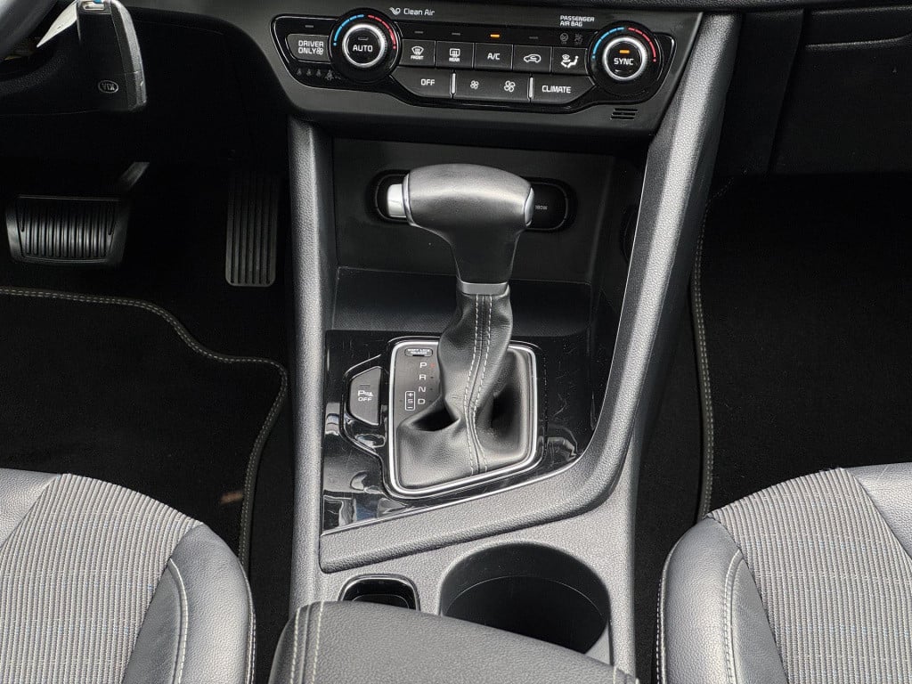 Kia Niro 1.6 gdi hybrid first edition | trekhaak | navigatie | camera | app