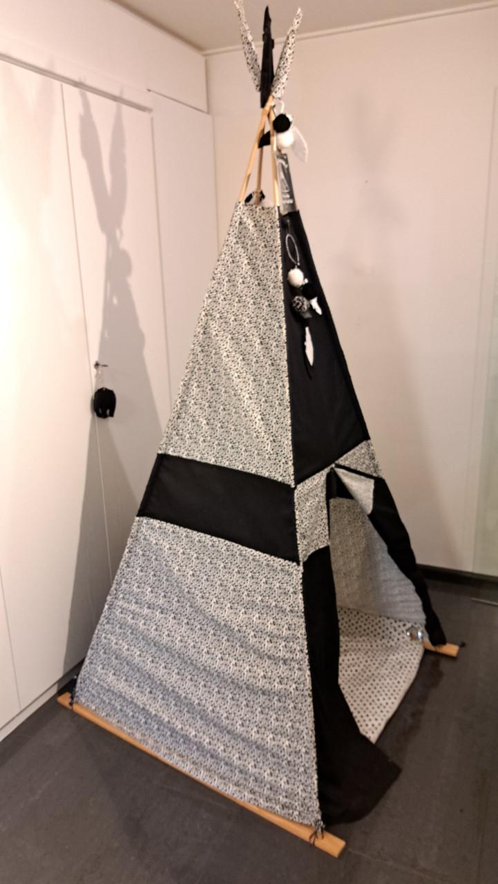 Tipi speeltent