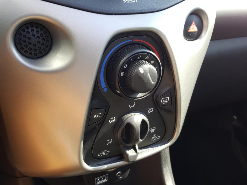 Peugeot 108 1.0 e-vti 68pk 5d top! active | bluetooth bellen en muziek stre