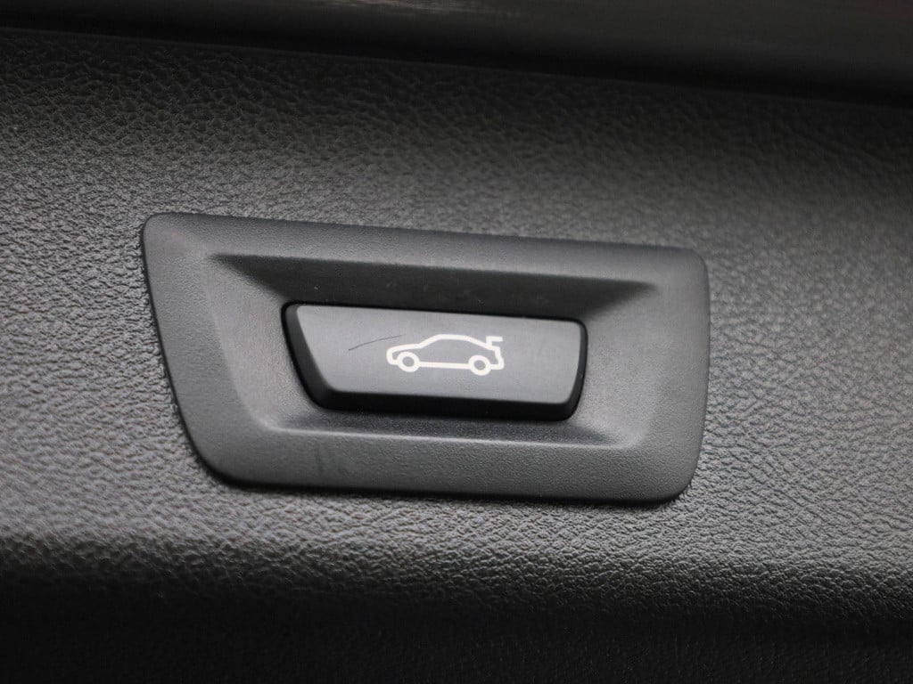 BMW 5 Serie touring 530e executive | automaat | leder | navigatie | stoel v