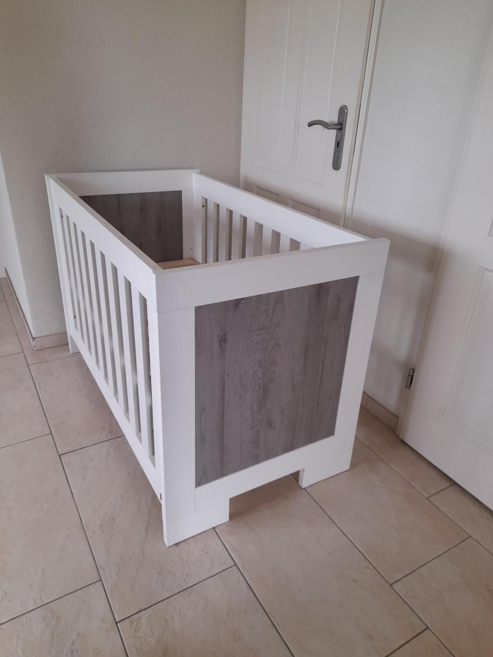 TWF Ledikantje (in goede nette staat)