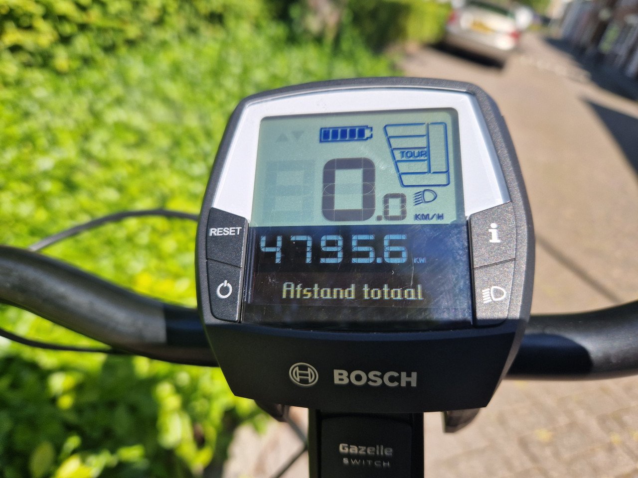 Zo goed als nieuwe Gazelle Grenoble C8 elektrische fiets met Bosch motor