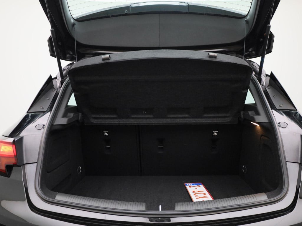 Opel Astra 1.2 business edition | parkeer sensoren | cruise control | dab |