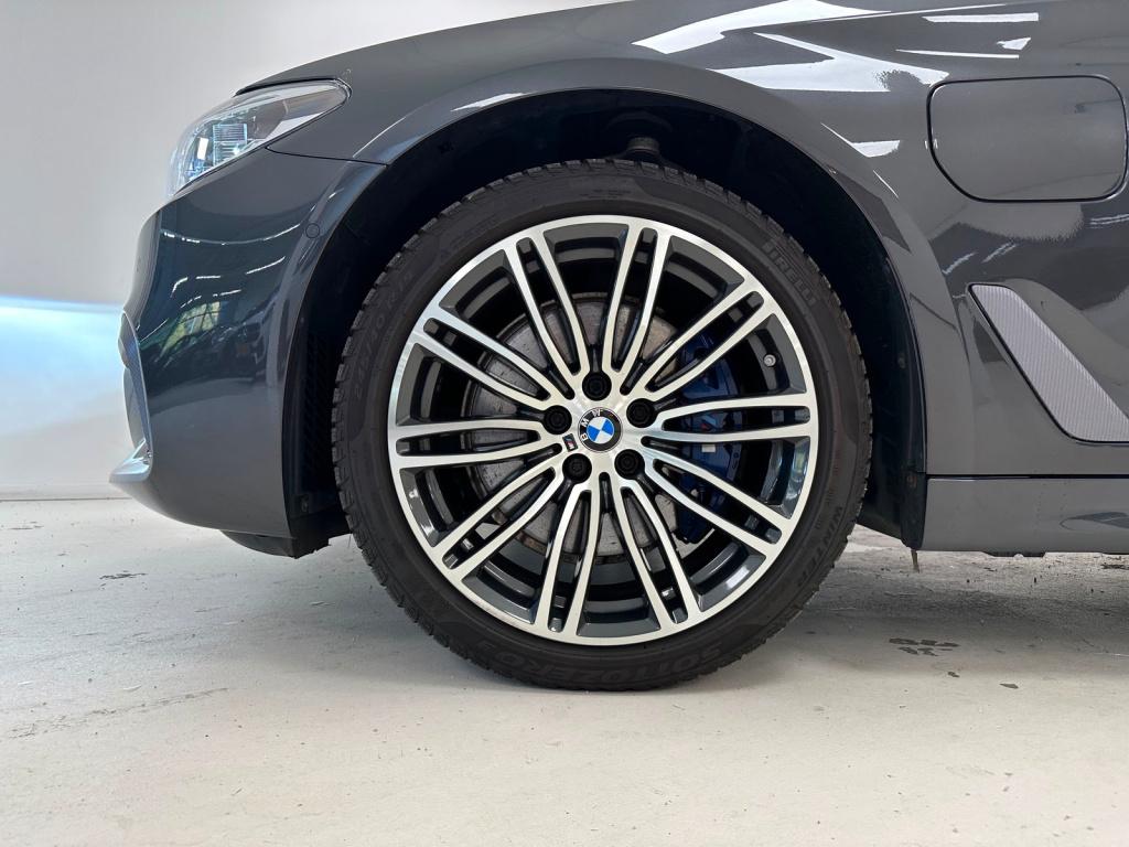 BMW 5 Serie 530e xdrive m-sport | harman/kardon | schuif/kanteldak | co-pil