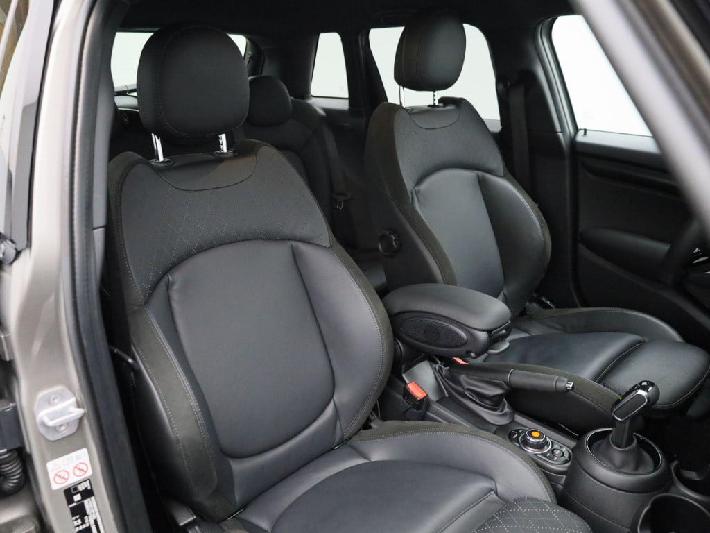 Mini Cooper mini 1.5 pepper | automaat | lage km stand | apple carplay / an