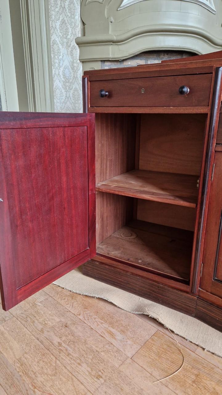 Prachtig dressoir circa 100 jaar oud.