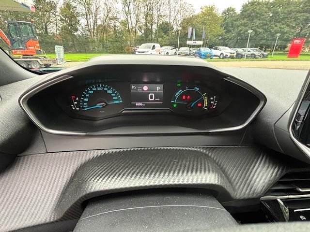 Peugeot 2008 1.2 hybrid 110pk e-dcs6 business apple carplay & android auto 