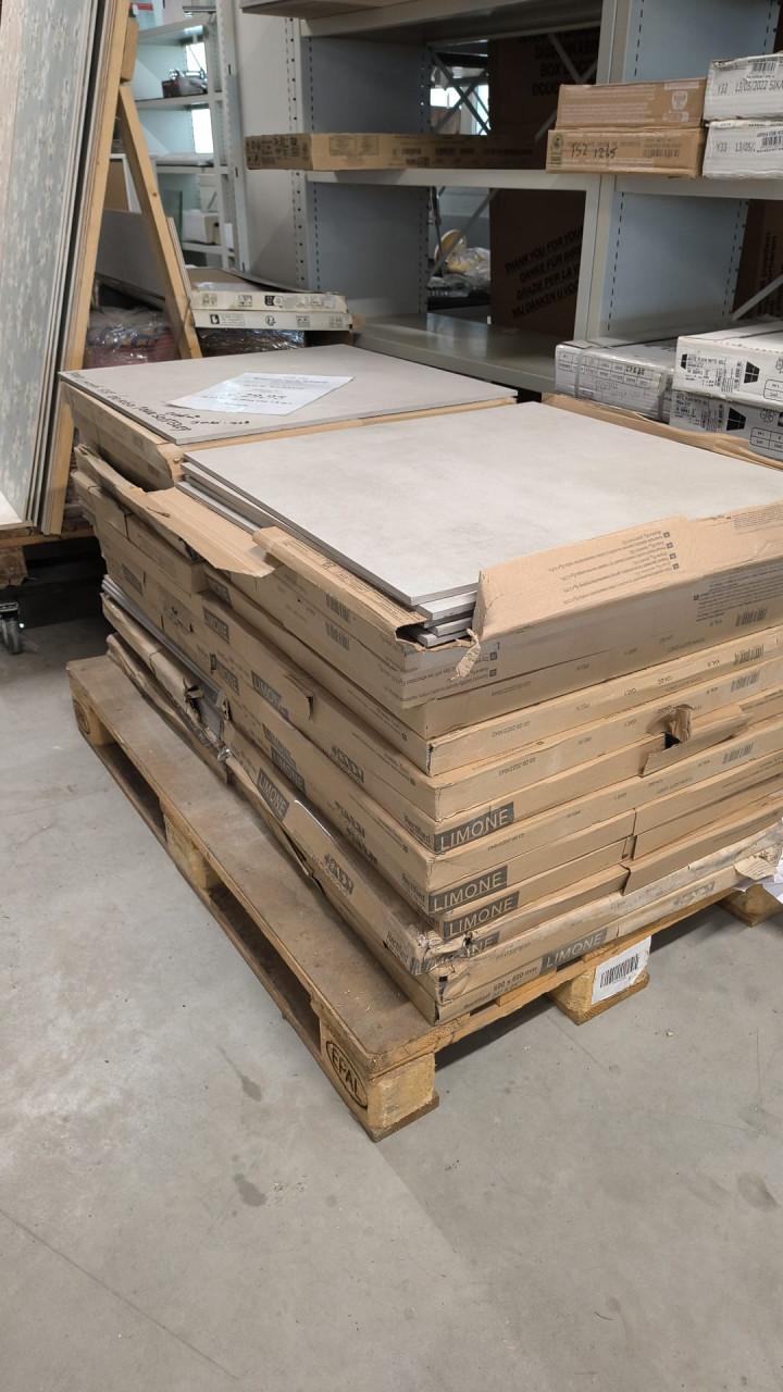 3030-438 lichtgrijze betonlook tegels, 60x60 cm, prijs per m²