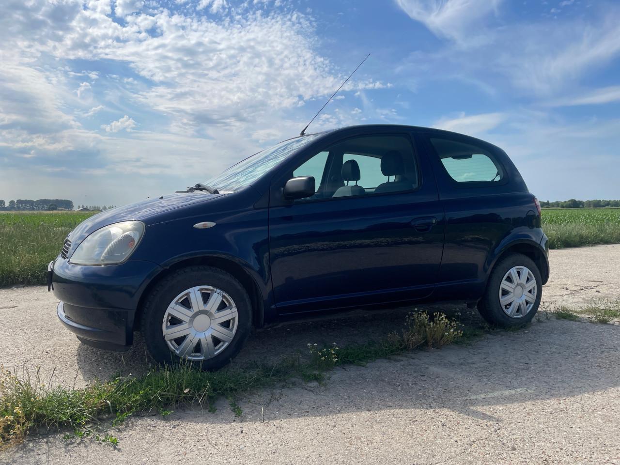 Toyota Yaris 1.0 16V Vvti 3DR 2001 Blauw