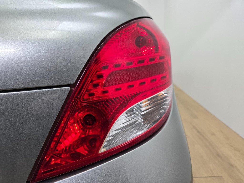 Peugeot 207 cc occasion 1.6 vti roland garros cabriolet | unieke uitvoering
