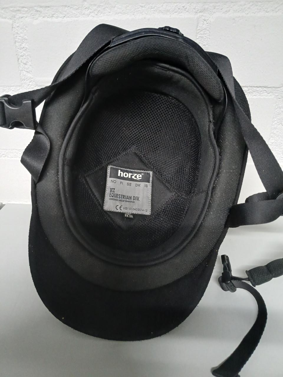Paardrijcap Horze Equestrian maat M