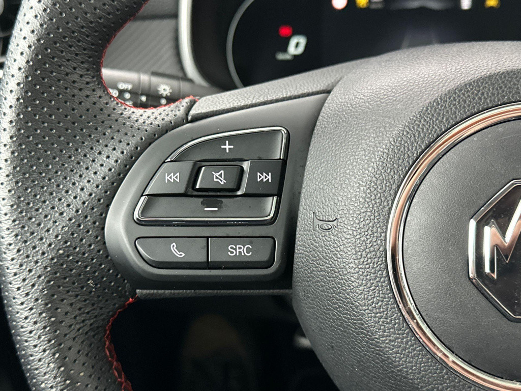 MG Zs-ev standard range luxury 50 kwh | wltp 320km | panorama/schuif-kantel