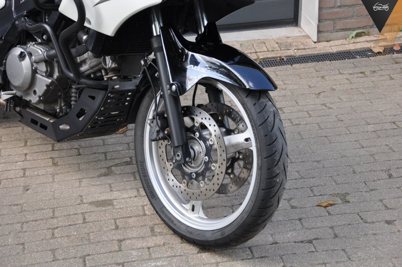 Suzuki DL 650 a / V-Strom 650 ABS