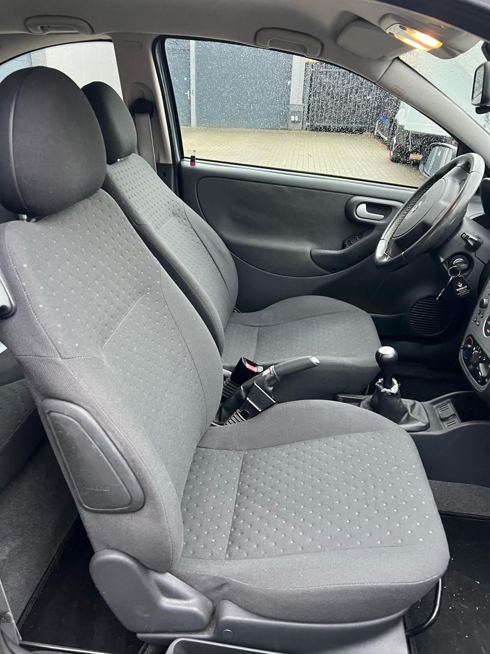 Opel Corsa 1.2-16V Enjoy 70.543KM NAP!