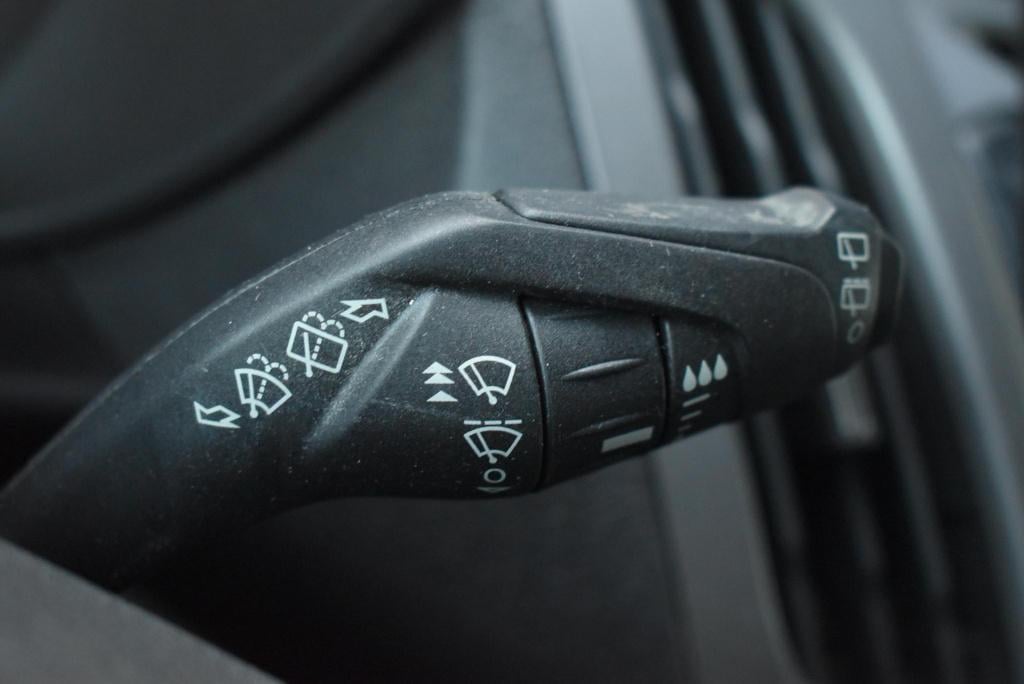 Ford Transit Connect 1.5 tdci l1 trend 100 pk | parkeersensoren achter | tr