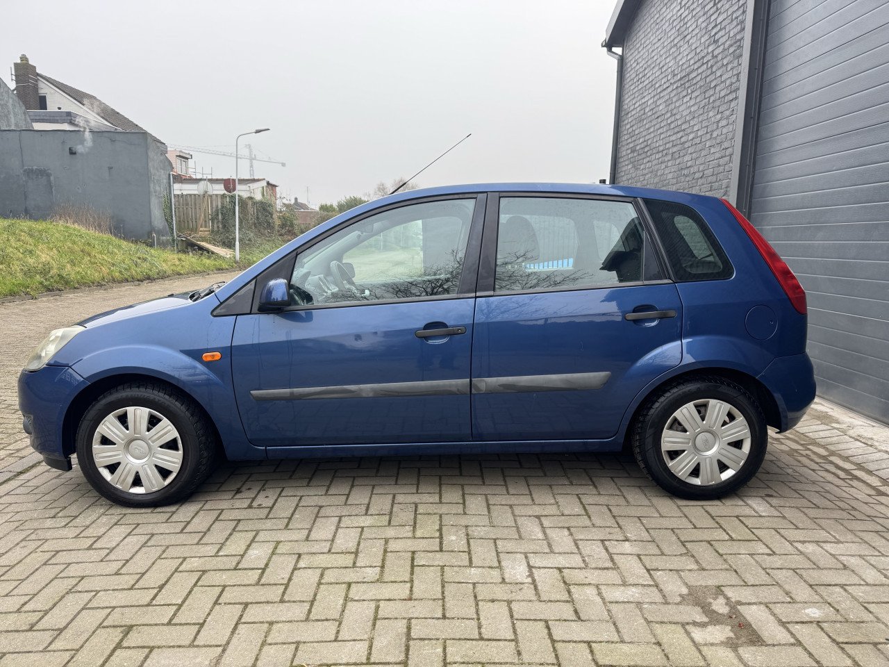 Ford Fiësta 1.4 16V 5 DRS 2007 Blauw Airco Apk Nap