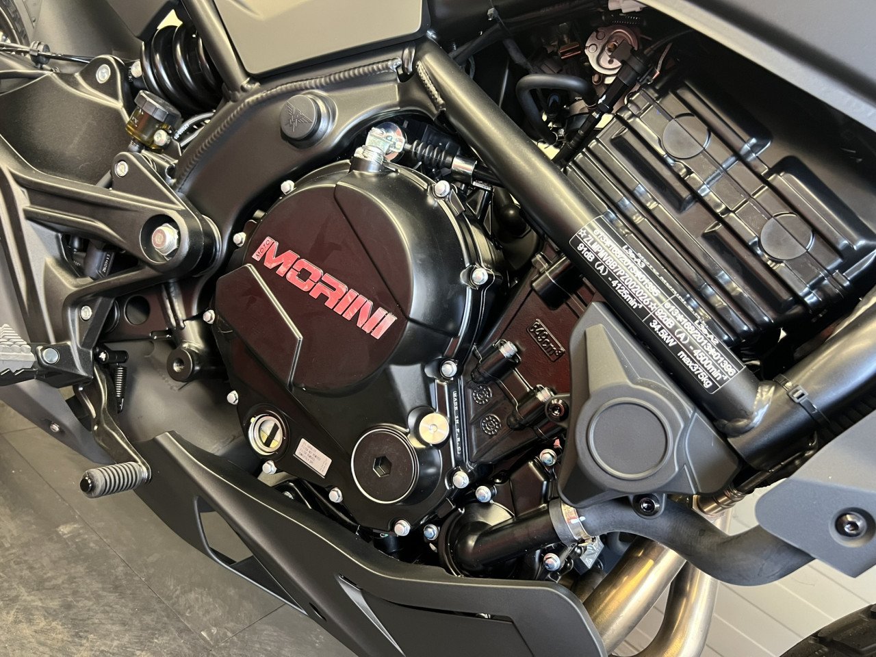 Moto Morini Seiemmezzo SCR 650 nu €7999,- all in!